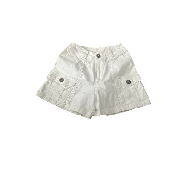 MIOU MUSE Cotton Cargo Off White Turtle Shell Button Shorts, Medium - Picture 5 of 5